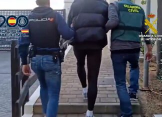 La Guardia Civil desarticula una organización dedicada a la venta por internet de gominolas contaminadas con drogas de síntesis