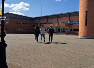 La Guardia Civil investiga a cinco jugadores de fútbol por delitos de odio y lesiones