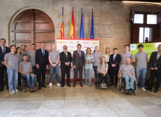 Carlos Mazón traslada el apoyo de la sociedad valenciana a los atletas paralímpicos de la Comunitat preseleccionados para París 2024
