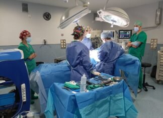 Sanidad reduce en cerca de 2.000 los pacientes con prioridad 1 en lista de espera quirúrgica en un año en las tres provincias valencianas