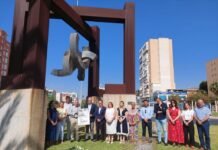 Alicante recuerda a Miguel Ángel Blanco y demás víctimas del terrorismo frente al monumento levantado al efecto en la Gran Vía de la ciudad