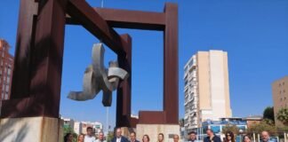Alicante recuerda a Miguel Ángel Blanco y demás víctimas del terrorismo frente al monumento levantado al efecto en la Gran Vía de la ciudad
