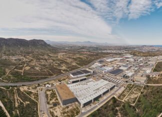 El gobierno valenciano inyecta un millón y medio de euros para mejorar la competitividad de cuatro áreas industriales de Alicante