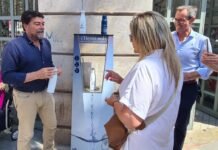 Los seis surtidores de agua en las calles de Alicante han suministrado casi 20.000 litros en tres semanas a viandantes y turistas