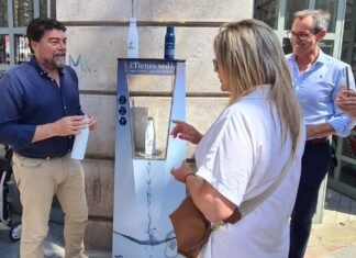 Los seis surtidores de agua en las calles de Alicante han suministrado casi 20.000 litros en tres semanas a viandantes y turistas