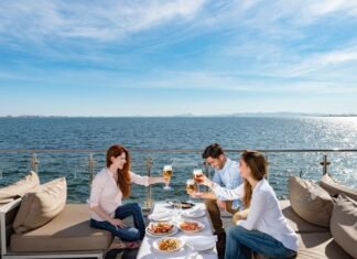El turismo azul y la gastronomía se consolidan como los principales productos turísticos de la Región de Murcia para los turoperadores y agencias de viajes