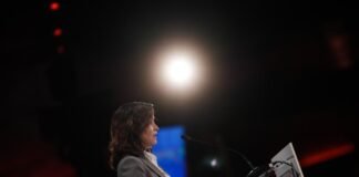 Díaz Ayuso: “El periodismo nunca debe someterse a los juegos de poder ni doblegarse ante la censura”