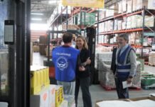 El Gobierno regional de Murcia apoya al Banco de Alimentos del Segura convertido en centro de recogida de ayudas para los afectados por la DANA en Valencia