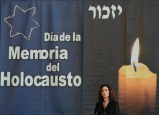 Díaz Ayuso en los 80 años de la liberación de la “monstruosidad” de Auschwitz: “No basta con rememorar la historia si se sigue despreciando a los vivos”