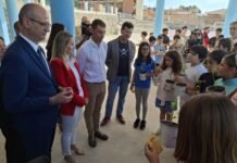 Diez colegios de Murcia participan en un programa piloto de formación sobre el pimentón de Murcia con denominación de origen