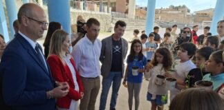 Diez colegios de Murcia participan en un programa piloto de formación sobre el pimentón de Murcia con denominación de origen