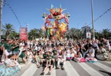 La hoguera Baver-Els Antigons logra el primer premio de Especial con ‘Vanity’ en San Juan 2025