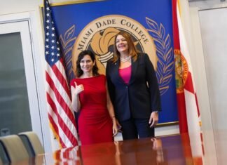 Díaz Ayuso anuncia en Estados Unidos un nuevo programa para incorporar profesores visitantes a las universidades públicas madrileñas