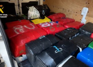 La Guardia Civil impide un alijo de 1.500 kg. de cocaína destinado a las costas de Rota y Cádiz