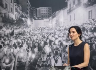 Díaz Ayuso: “Ahora que los cómplices de ETA roban la legitimación al Estado de Derecho por siete votos el espíritu de Ermua tiene que regresar”