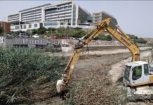 Alicante comienza a limpiar los cauces de los barrancos para minimizar daños por lluvias