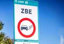 ¡REVOLUCIÓN VERDE O GUERRA AL COCHE: AYUNTAMIENTOS COBRARÁN POR ENTRAR A ZBE CON SUV Y CERRARÁN CARRETERAS… ¡ADIÓS VUELOS CORTOS Y TRENES EN PUEBLOS FANTASMA!