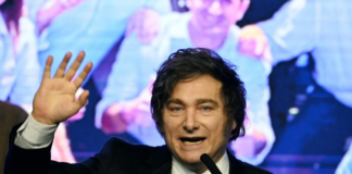 Milei arrasa en las midterm: gana 64 escaños en Diputados y asegura veto-proof, con Trump felicitando el «landslide»