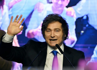 Milei arrasa en las midterm: gana 64 escaños en Diputados y asegura veto-proof, con Trump felicitando el «landslide»