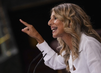 ¡TERREMOTO EN LA IZQUIERDA: ¿YOLANDA DÍAZ SALVA A PODEMOS E IU EN EXTREMADURA? BARAJA CAMPAÑA JUNTOS MIENTRAS SUMAR SE QUEDA FUERA – ¿TRAICIÓN O ESTRATEGIA GENIAL?