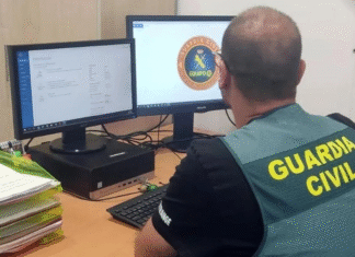 ¡RED DE FANTASMAS DIGITALES DESARTICULADA! Guardia Civil atrapa a 15 estafadores que chuparon 393.000 EUROS en Zaragoza y más ciudades con SMS y llamadas del infierno