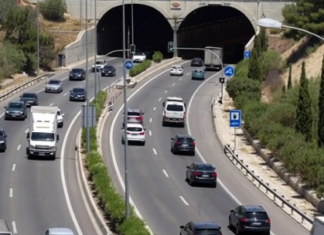 Tres colisiones múltiples con 11 vehículos provocan cierre parcial del túnel de Sant Joan en la A-70 de Alicante