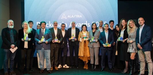 Fujitsu, Izertis, Prosegur Crypto, OpenBrick, Sercampo y FundingBox, ganadores de los ‘Blockchain Awards’ 2025 de Alastria