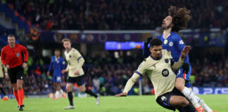 ¡Noche de Pesadilla para el Barça: Chelsea lo Arrasa 3-0 en un Stamford Bridge Infernal – ¡Expulsión de Araujo y Correctivo que Deja a los Culés al Borde del Abismo en Champions!