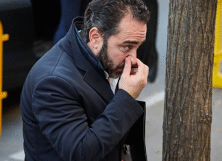 ¡Aldama Recarga su Arsenal contra Moncloa: Recupera los Móviles «Clave» con 800.000 Mensajes y Apunta Directo a Torres – ¡La Trama Koldo Explota Nuevas Bombas en el PSOE!