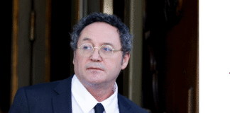 Uno de los Magistrados que Condenó al Fiscal General Dirigió la Tesis del Abogado del Novio de Ayuso – ¡Un Vínculo «Profundo» que Enciende Alarmas de Imparcialidad!