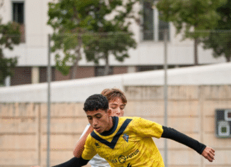 “Me tomo cada partido como una final”: Rayan, el sueño que se entrena bajo la lluvia y la fuerza inquebrantable de su madre
