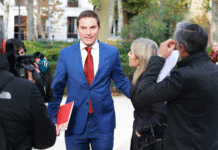 ESCÁNDALO EN EL PSOE-M: LOBATO Y SÁNCHEZ ACERA DESMIENTEN A FISCAL GENERAL Y SEÑALAN A PERIODISTAS COMO FUENTE DEL CORREO DE AYUSO