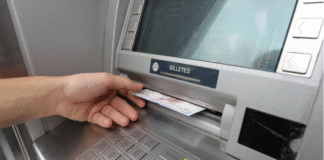 UN HOMBRE COBRA 34 SUELDOS POR ERROR, SE LARGA CON 80.000€, SE COMPRA UN COCHE Y SE MUDA… ¡PERO LA EMPRESA LE CAZA Y LO ACUSA DE FRAUDE! ¿HEROÍSMO O ROBO? EL SUPREMO DECIDE: ¿SE LO QUEDA O RUINA TOTAL?