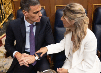 ¡Crisis Enquistada en la Coalición: Reunión Secreta Entre PSOE y Sumar Termina Sin Avances – ¡Reproches Cruzados por Corrupción, Acoso y el Auge de Vox Dejan al Gobierno en un Limbo Peligroso!