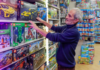 ¡Los «Kidults» Salvan el Sector Juguetero: Adultos que Gastan Cientos en Nostalgia y Coleccionismo – «¡Cuando Tienes Dinero, Te Vuelves Loco Comprando lo que Soñabas de Pequeño!»