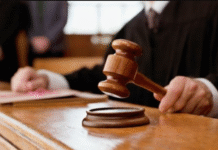 ¡Pescando en Baja: Vendedor Despedido Tras 12 Años por Fingir Dolor – ¡Justicia Avala el Despido como «Procedente» y Envía un Mensaje Brutal a los Simuladores!