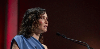 ¡Sobrepagos Millonarios en Sanidad Madrileña: Ayuso Desvió 2.354 Millones Extra a Quirón y Ribera Salud – ¡Hospitales Públicos Infrafinanciados Mientras Privados Atrapaban Pacientes!