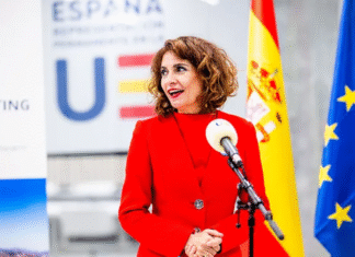 ¡Renuncia Histórica a 60.000 Millones Europeos: Montero Desvela Desde Bruselas que «No los Necesitamos» – ¡Senda de Déficit en Peligro y Andalucía Pierde 5.500 Millones!