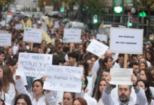 ¡Huelga Médica al Rojo Vivo: Sanidad Convoca a los Sindicatos en el Ecuador del Paro, Pero el Acuerdo Parece un Espejismo – ¡Quirófanos Parados y Ciudadanos Aplauden a los Galenos!