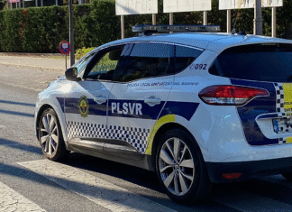 ¡Horror en Vicente Raspeig: Detenido un Hombre que Corría Desnudo Tras Menores y Agredió a un Policía – ¡Caos en el Barrio que Deja a Vecinos en Shock!