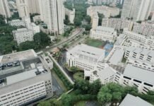 La Burocracia Urbanística: El Principal Obstáculo para la Construcción de Vivienda en España aerial view of building at daytime