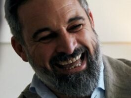 DENAES, el otro chiringuito de Santiago Abascal