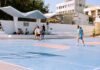 Athletic Club tropieza en Vallecas y ve peligrar su sueño europeo People playing basketball on an outdoor court.
