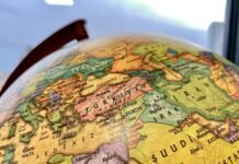 Las implicaciones geopolíticas de los planes estadounidenses para el cambio de régimen en Irán Turkiye globe map