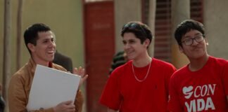 RTVE apuesta por la cultura con ARTE España: un nuevo canal que transformará el panorama televisivo nacional A group of people standing next to each other