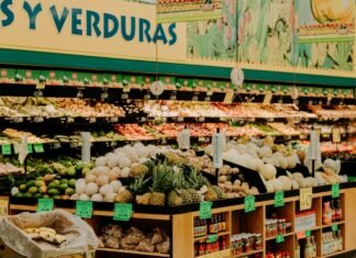 La revolución asiática en el mercado español de scooters: análisis del fenómeno de las marcas emergentes fruit super market