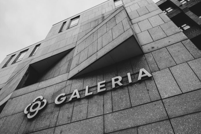 Galeria logo on a modern stone building