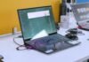 ASUS ExpertBook Ultra llega a España: La nueva apuesta por la productividad móvil con inteligencia artificial a laptop computer sitting on top of a white desk