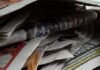 España busca consolidar su liderazgo futbolístico con la sede de la final del Mundial 2030 a bunch of newspapers stacked on top of each other