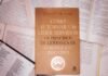 La herencia lingüística de José Manuel Blecua: un legado que trasciende la Academia a book sitting on top of a pile of books